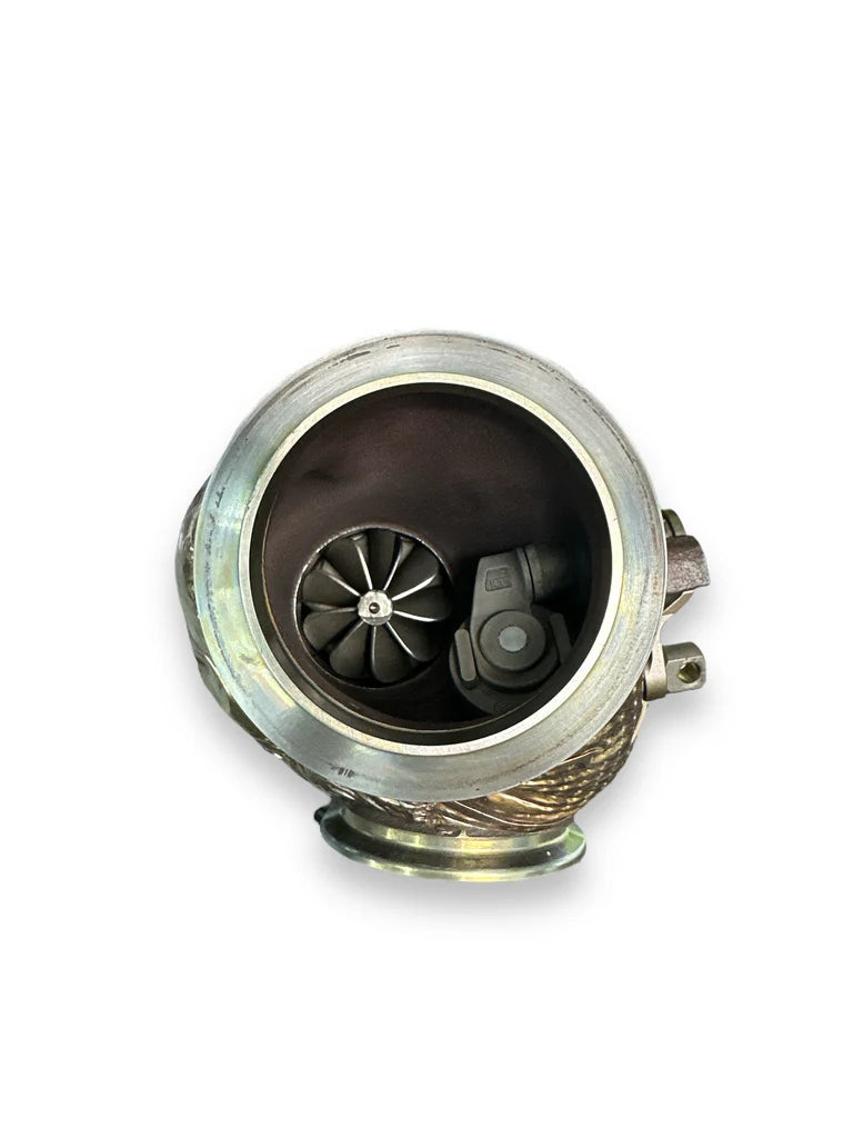 Close-up of compressor wheel on M177 LS2 hybrid turbo